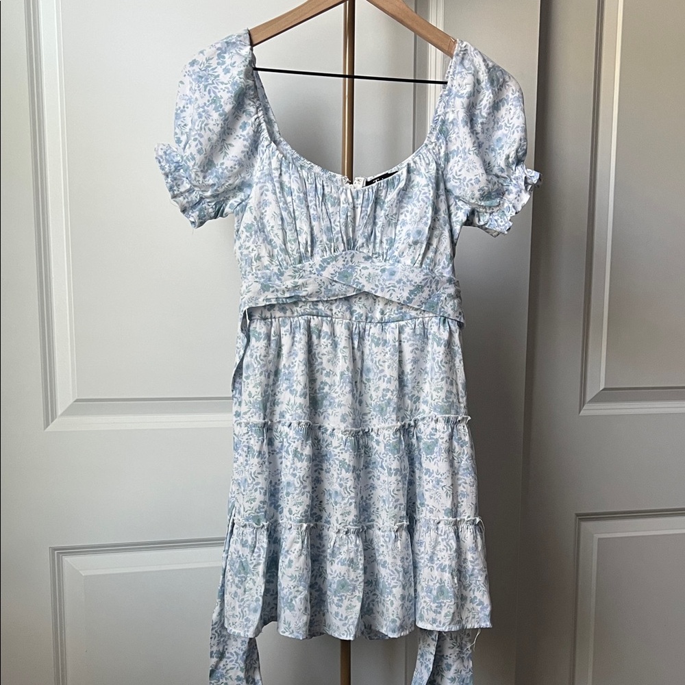 Trixxi Floral Blue and White Dress  puff sleeves